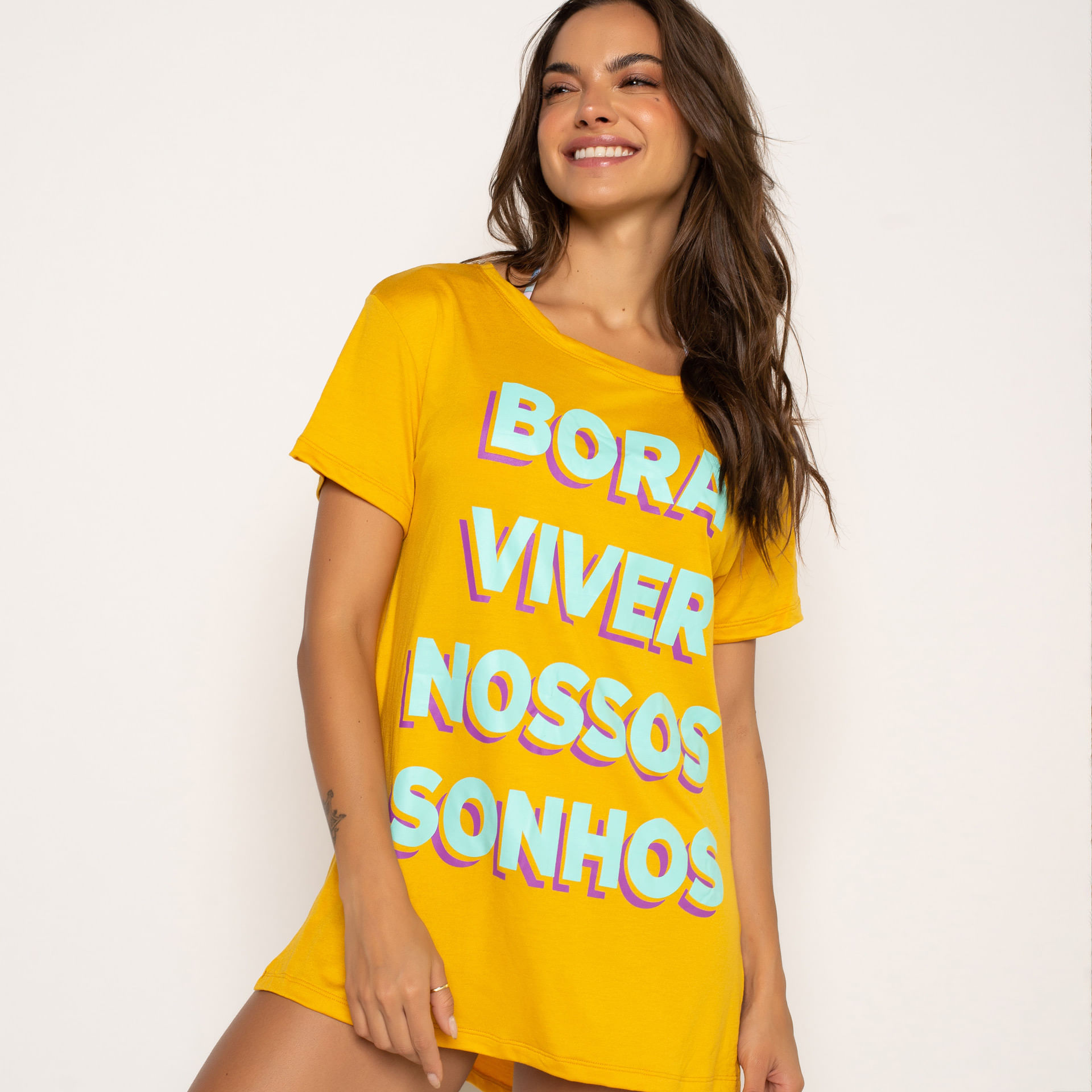 Blusa Básica Com Mini Fenda Boana